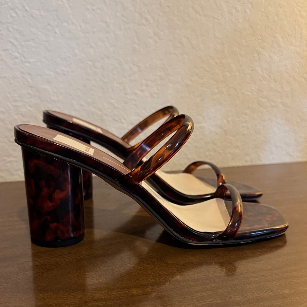 Dolce Vita Tortoise Slide Heels. Size 7.